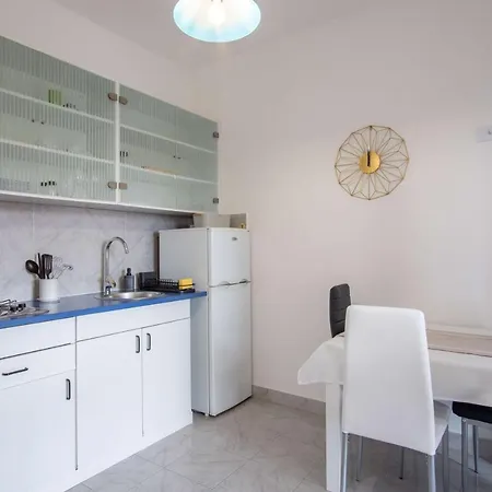 Ostaric Apartamento Mandre